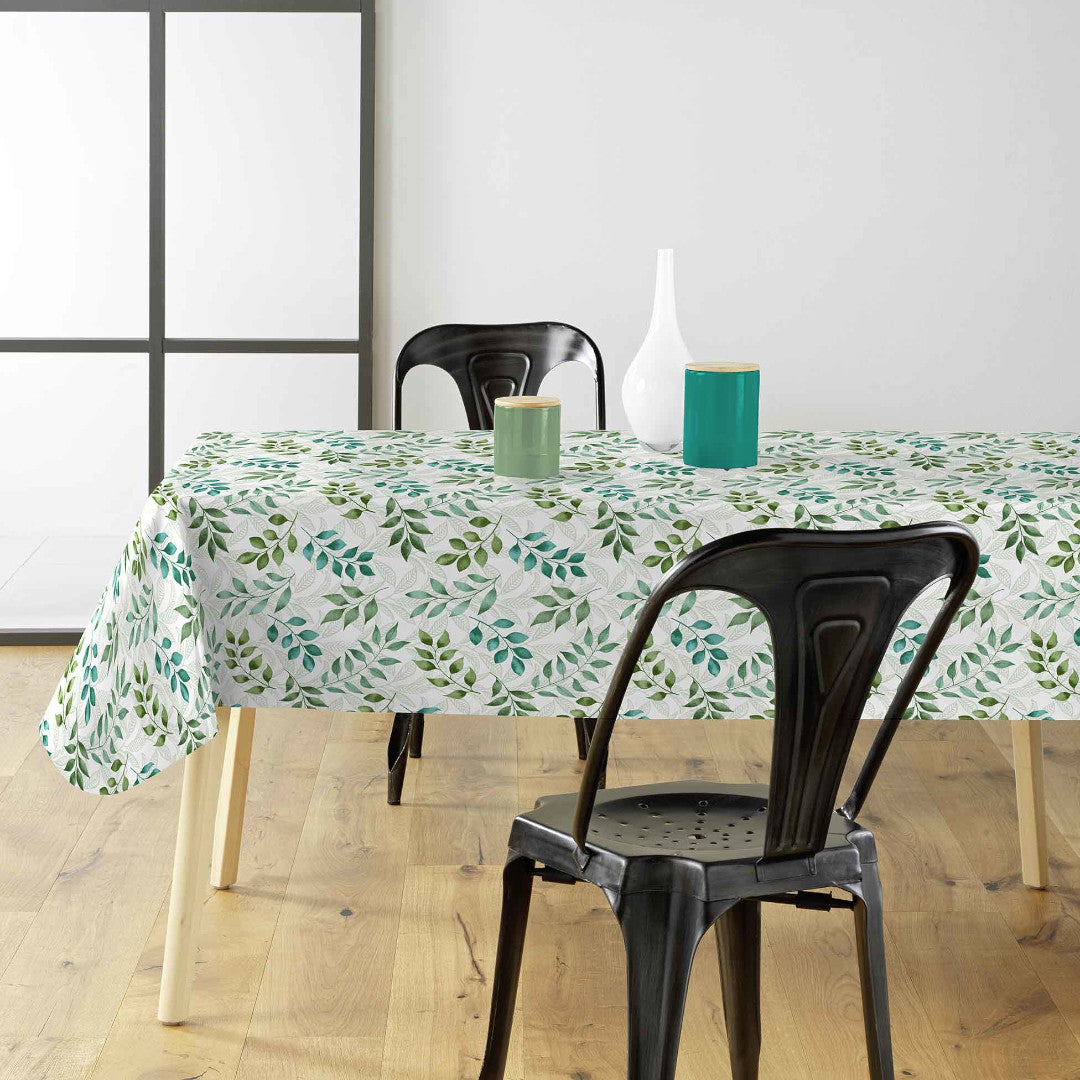 Agathe – Wachstuch Tischdecke mit Blattmotiv in Grüntönen, Ambiente