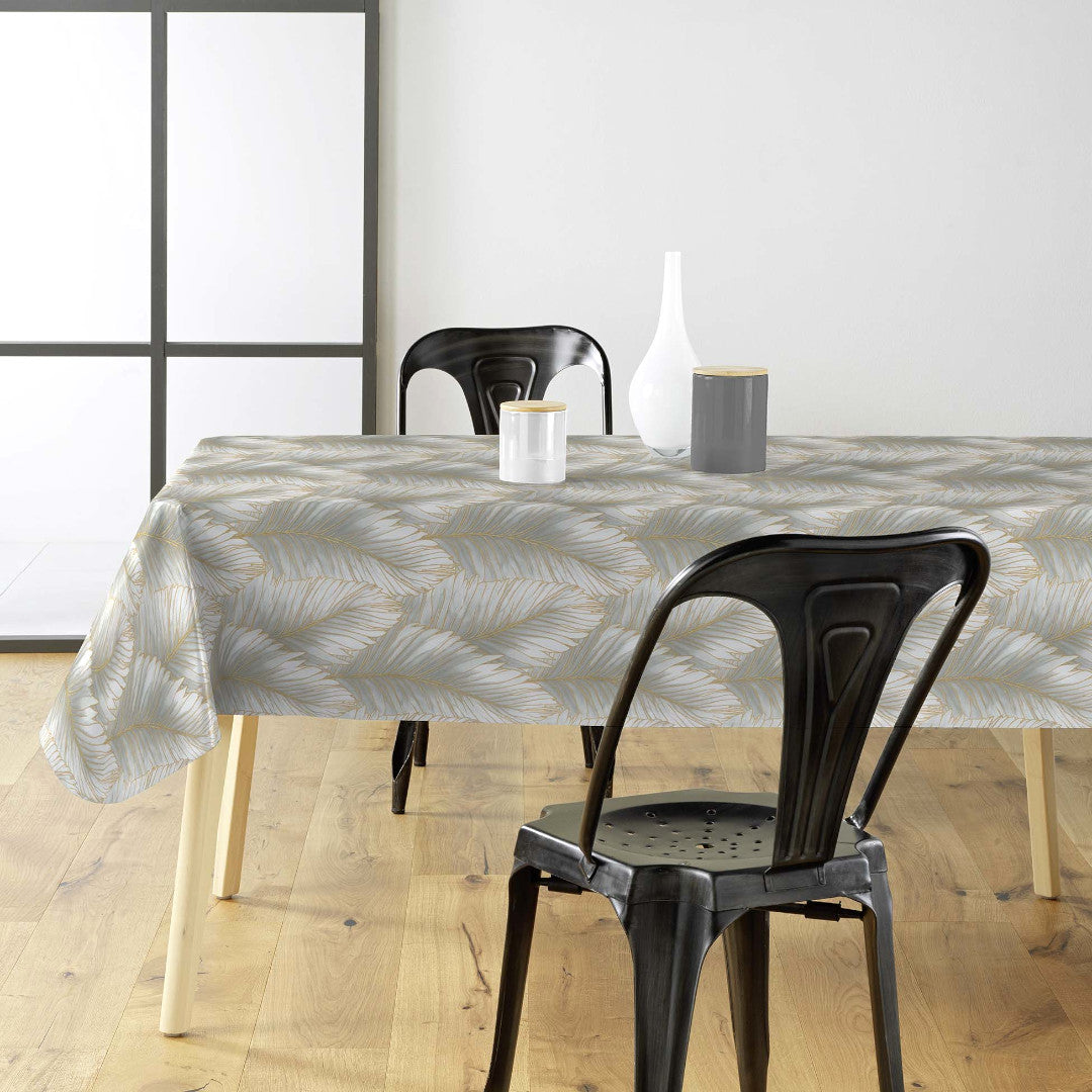 Betty Golden Palm – elegante Wachstuch Tischdecke mit goldenen Palmblättern, Ambienteaufnahme