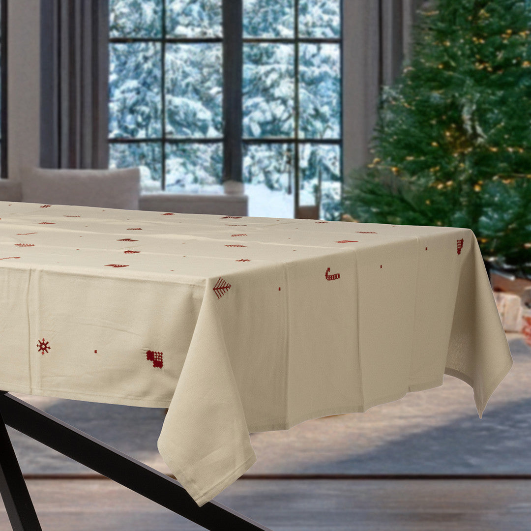 Julia Rot - Bestickte Weihnachtstischdecke, 100% Baumwolle - 140 x 220 cm, Ambienteaufnahme