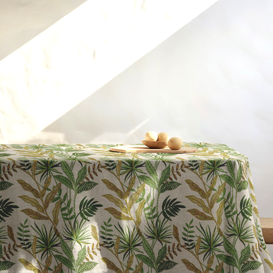 Lino Verdea – Abwaschbare Tischdecke mit botanischem Muster in eleganter Leinenoptik, Ambiente