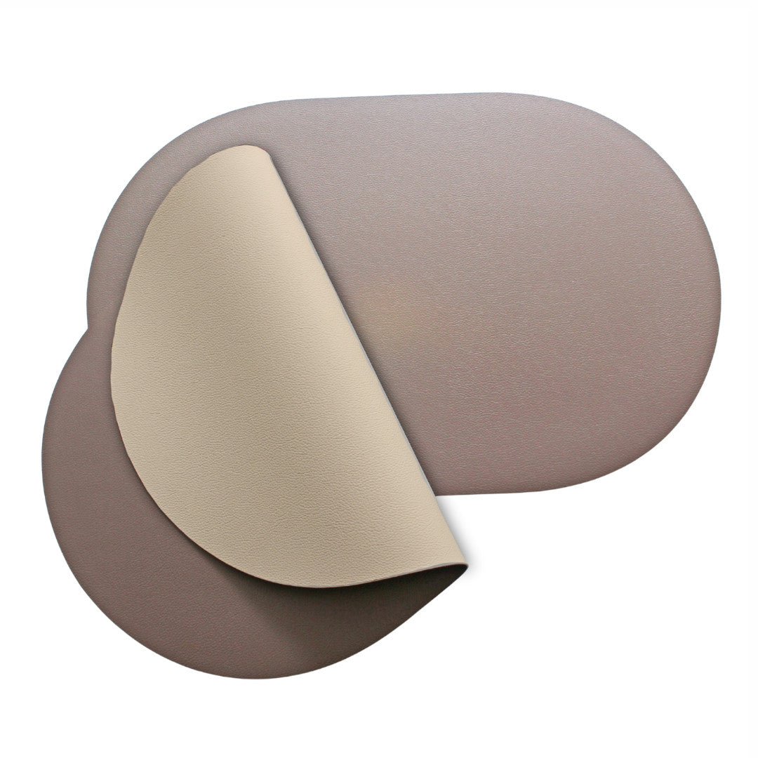 Moon ovales Tischset aus Kunstleder – Beige/Sandgrau – 30 x 45 cm