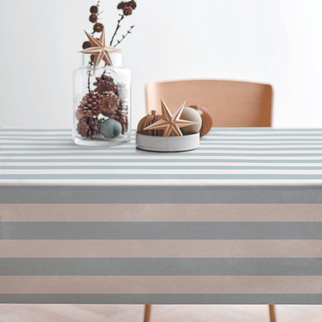 Parallel Linen Blue – abwaschbare Södahl Tischdecke aus 100% Baumwolle mit rutschfester Unterseite, Ambiente