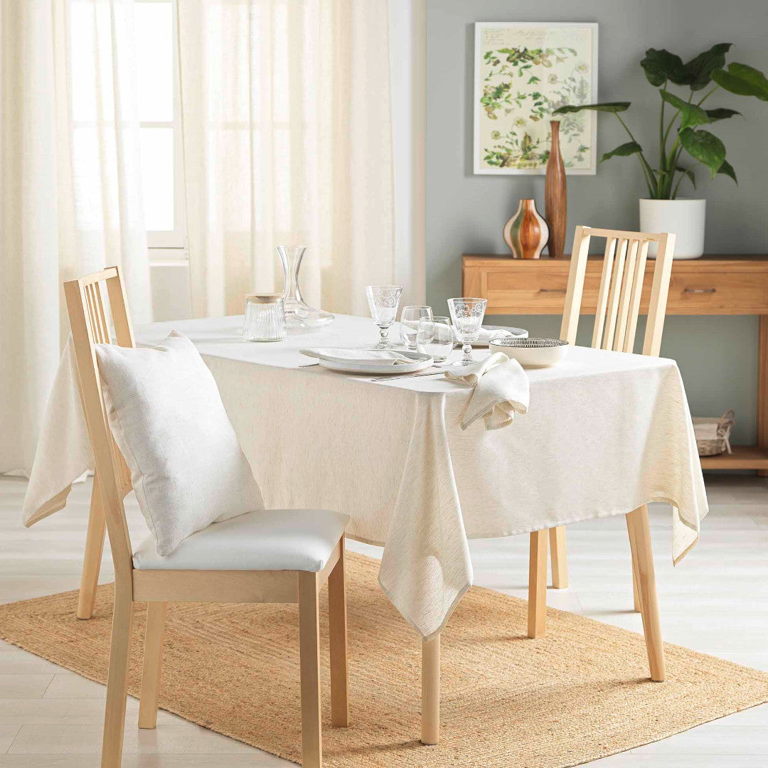 Pauline – Tischdecke aus Polyester/Leinen 140 x 240 cm, Ambiente