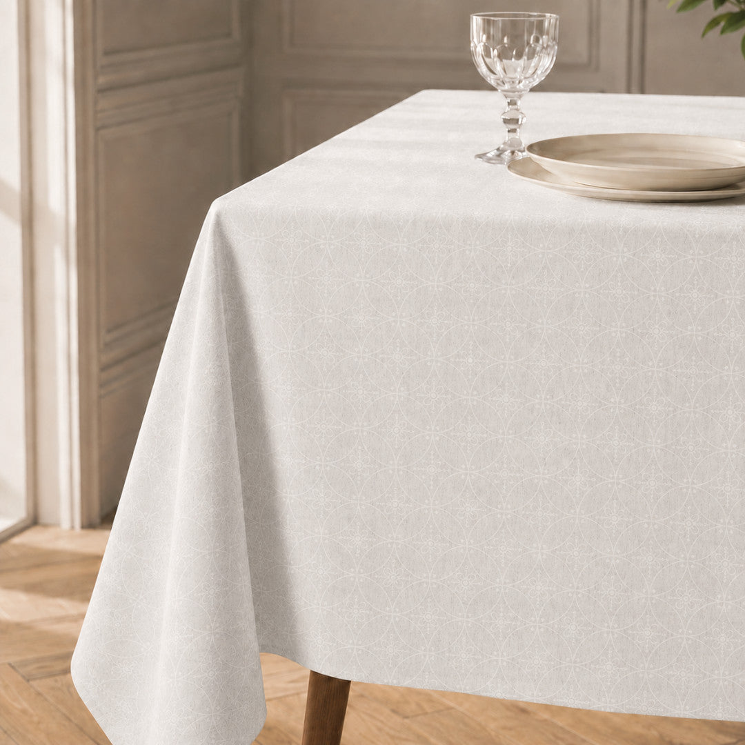Rivera Blanco – jacquardgewebte abwaschbare Tischdecke in Offwhite, 160 cm breit, Ecke