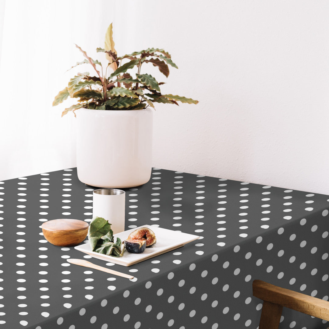 Top Dots Grey - Wachstuch Tischdecke in Dunkelgrau mit weißen Punkten, Ambiente