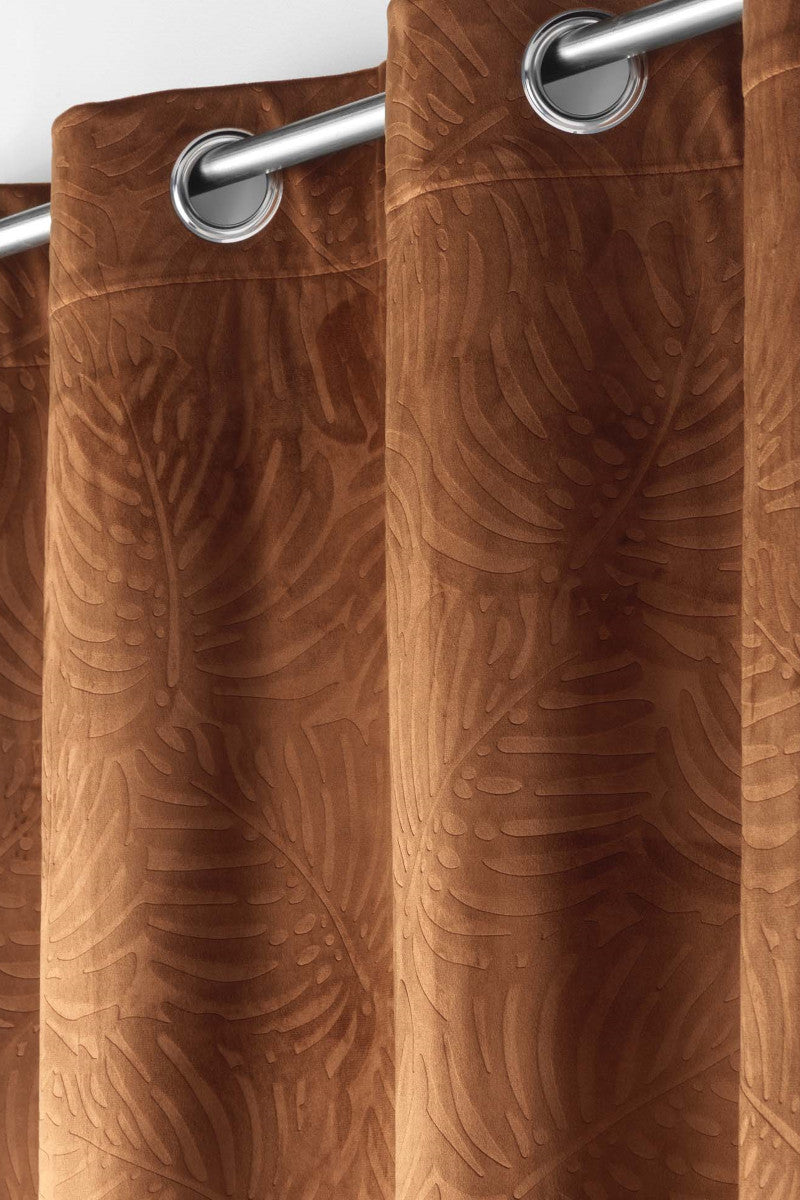 Analia geprägter Velours Braun – Verdunkelungsvorhang 140 x 240 cm, Nahaufnahme