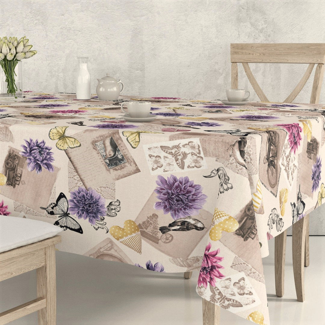 Antique Lila – romantische abwaschbare Tischdecke hellbeige