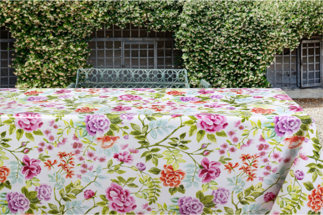 Blühende Morgenstunde – weiße Wachstuch Tischdecke mit schönen Blumen