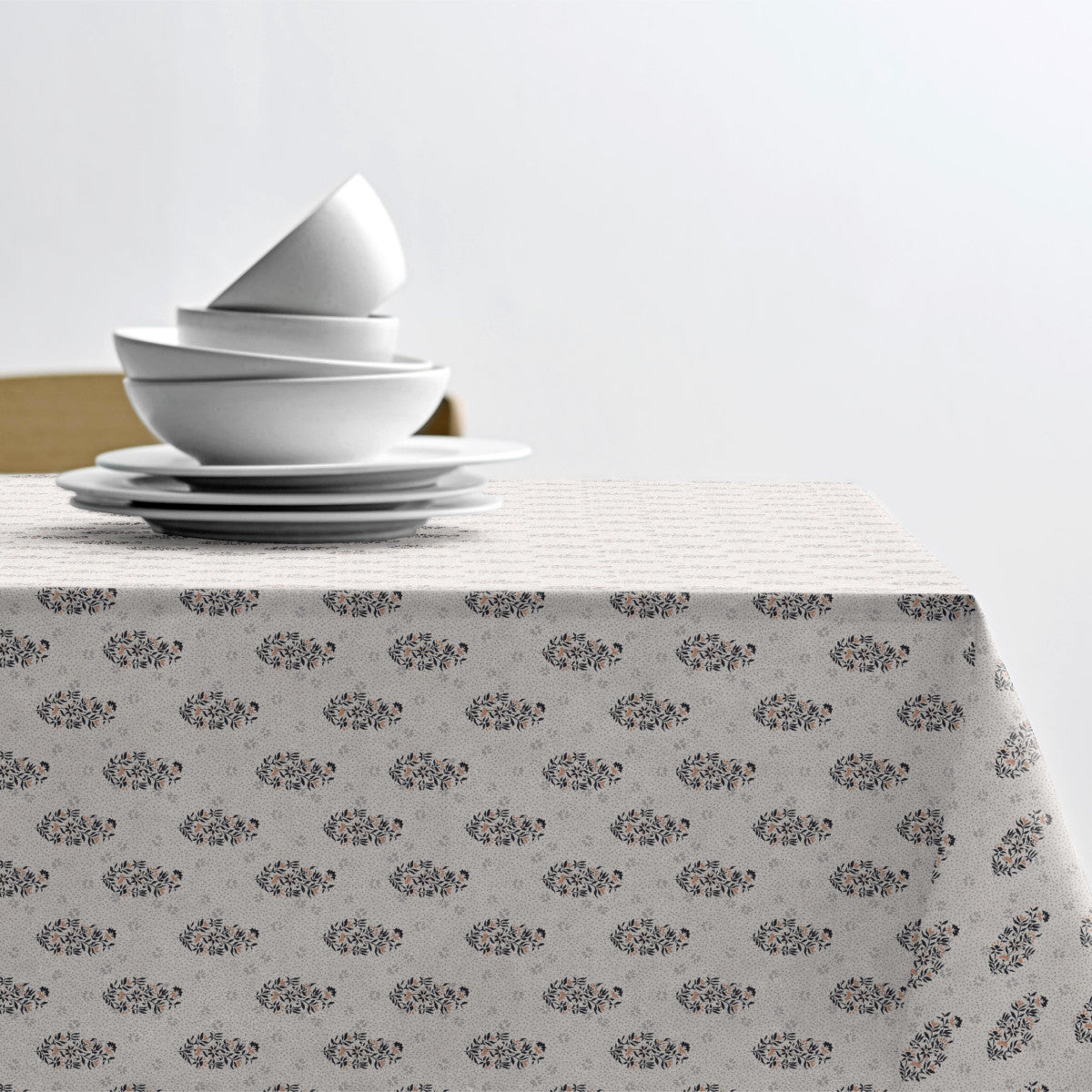 Södahl Boheme Grau – Abwaschbare Tischdecke aus 100% Baumwolle mit rutschfester Unterseite