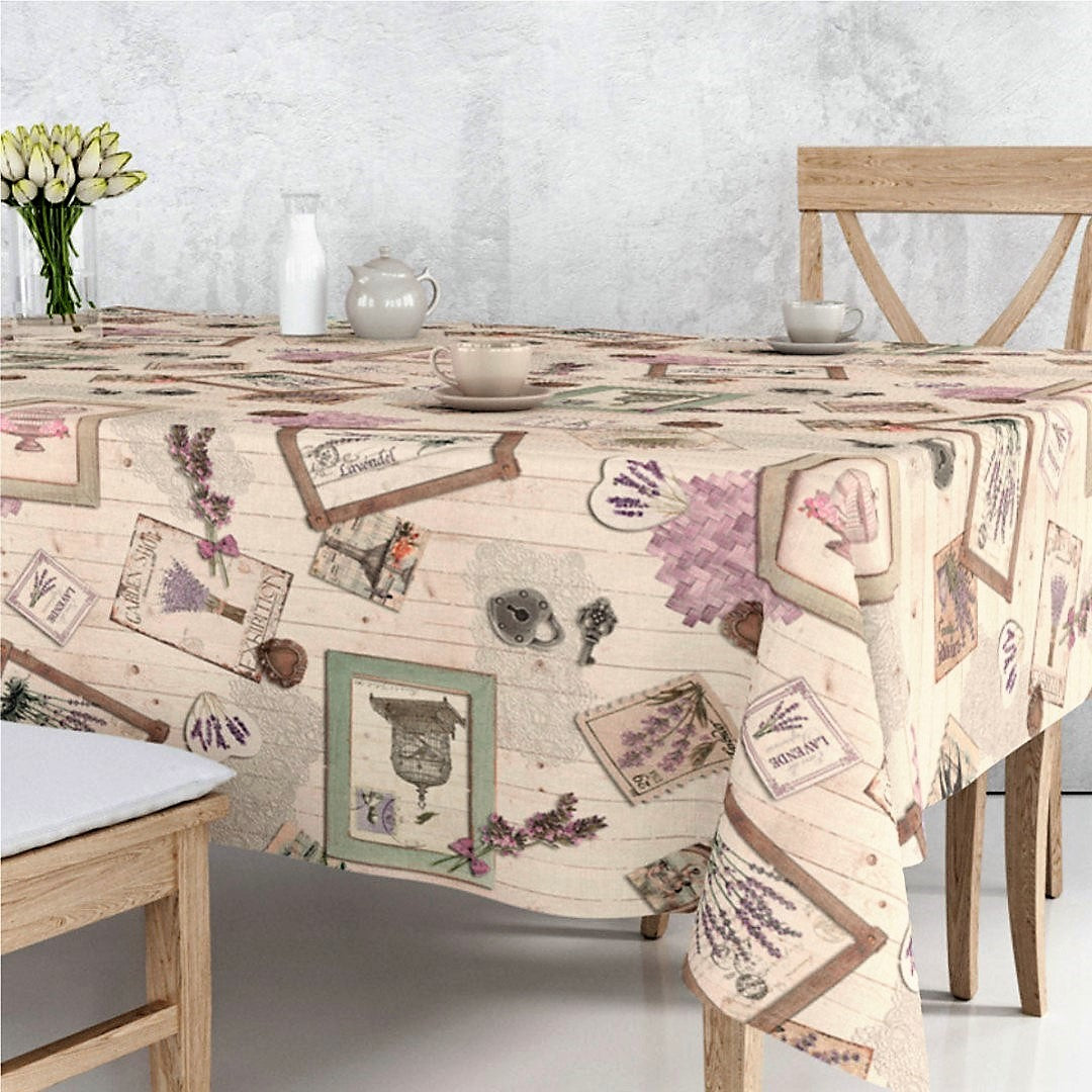Ein Duft von Lavendel – abwaschbare Tischdecke mit Lavendel und Holzlook