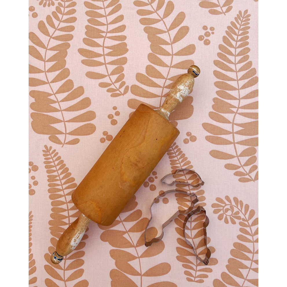 Fern Sweet Almond - Notes by Susanne Schjerning - abwaschbare Tischdecke mit rutschfester Unterseite