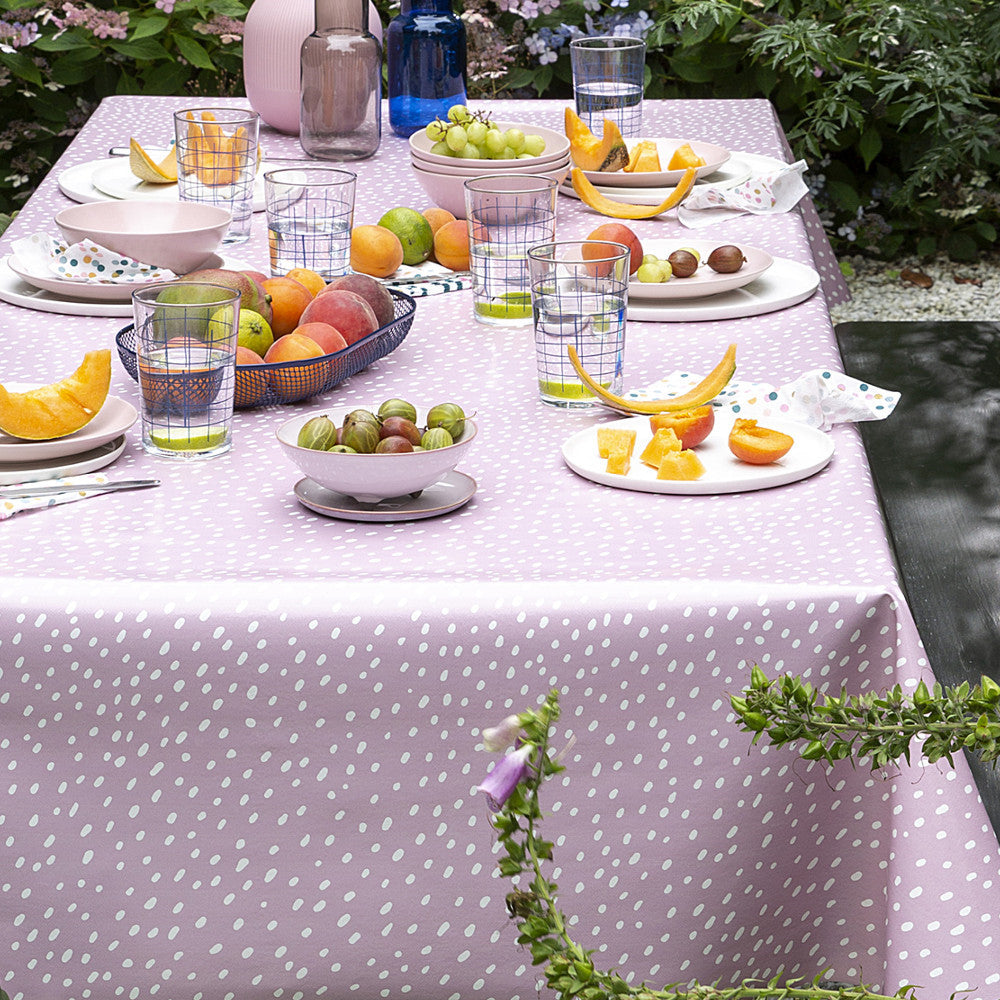 Lola Wachstuch Tischdecke – Spot On Lavendel