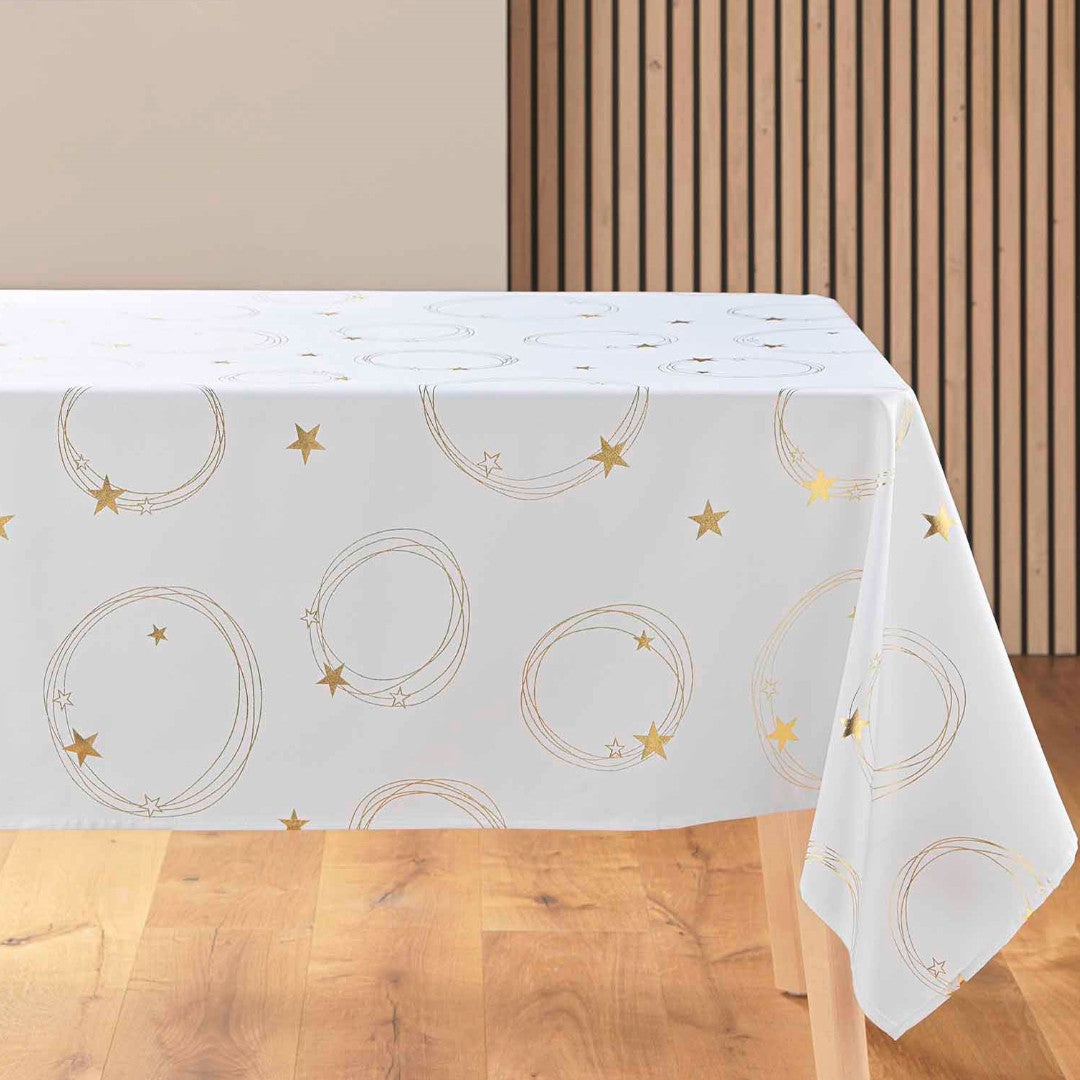 Star 150 x 300 cm, weiße Weihnachtstischdecke mit Golddruck auf dem Tisch