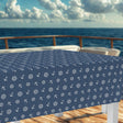 Ancora Maritim – Abwaschbare Tischdecke in Dunkelblau mit Ankern und Schiffsradmuster