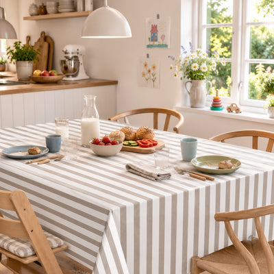 Aria Taupe/Offwhite – Wachstuch Tischdecke mit Streifen in Leinenoptik, Wohnküchenambiente