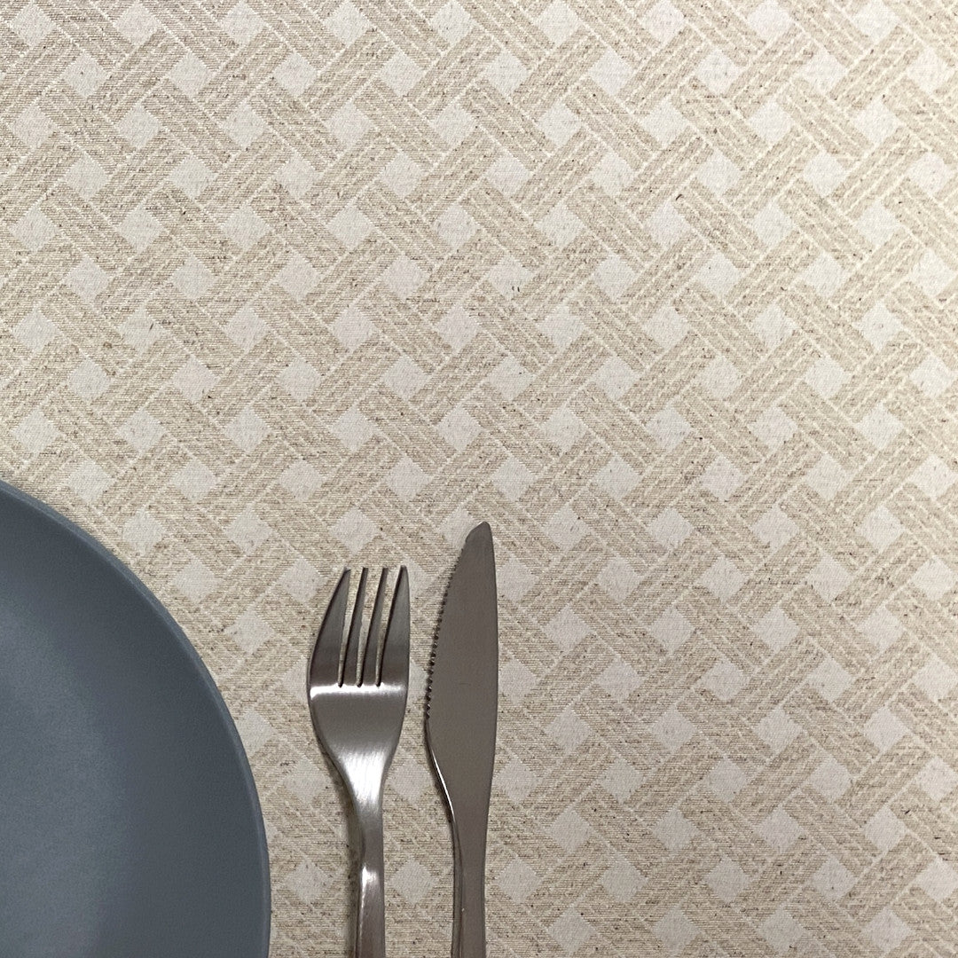Benlliure Lino – Jacquardgewebte abwaschbare Tischdecke mit grafischem Muster, 180 cm, Nahaufnahme 2