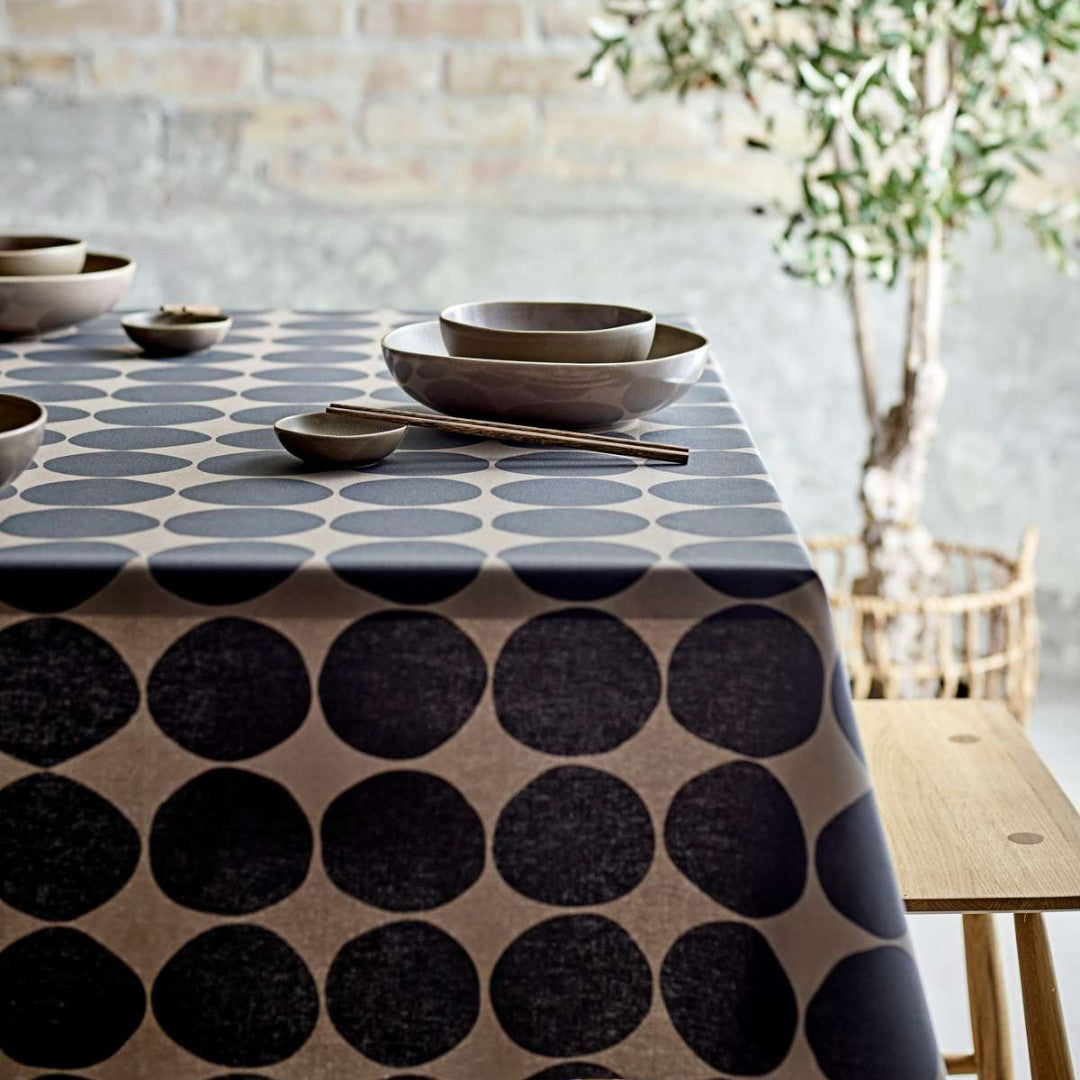 Bubbles Taupe - Abwaschbare Sødahl Tischdecke aus 100% Baumwolle mit rutschfester Unterseite, Ambiente