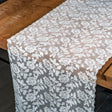 Camellia Lace – Weißer Spitzen-Tischläufer 50 cm (Meterware)