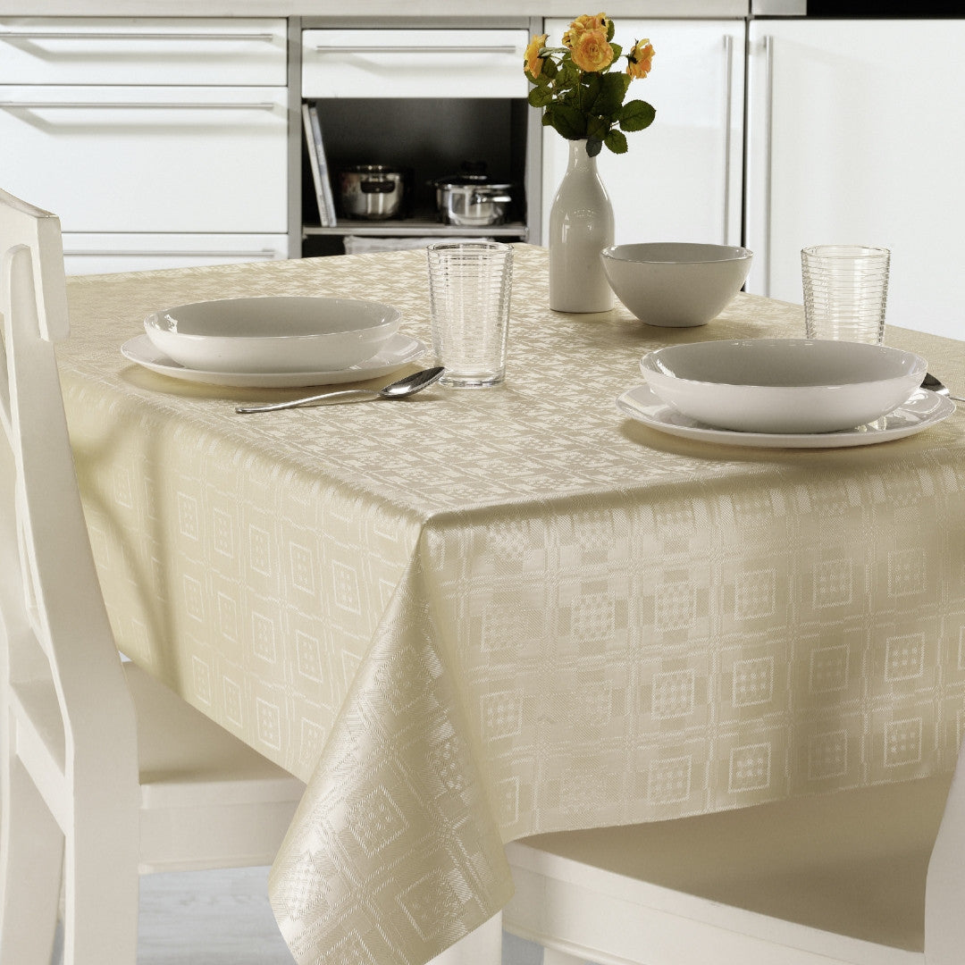 Champagne Damask - elegante Wachstuch Tischdecke mit klassischem Damastmuster in Champagnerfarbe, Ambiente
