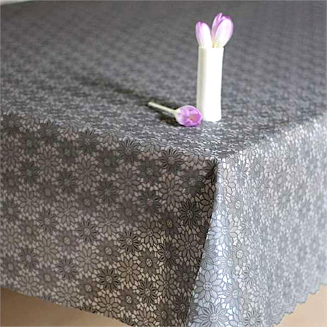 Daisy Lace Antracite – Wachstuch Tischdecke in Spitzenoptik mit dichtem Blumenmuster, Ecke