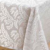 Doriane Taupe – Damasttischdecke mit gewebtem Blattmuster – 140 x 240 cm, Ecke