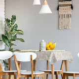 Ellada – Extra starke Wachstuch Tischdecke in Beige mit grafischem Muster, Ambienteaufnahme
