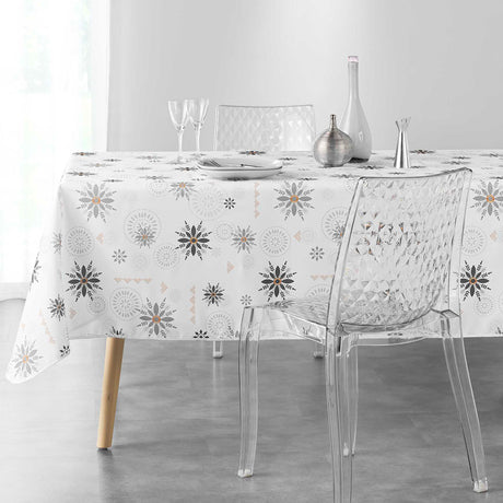 Enchante White - fleckabweisende Weihnachtstischdecke, 150 x 300 cm, Ambienteaufnahme