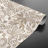 Fleuria Beige – Wachstuch Tischdecke mit botanischem Muster in warmem Beige, aufgerollt