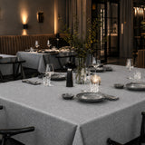 Groblad Grau – extra breite Wachstuch Tischdecke in Leinenoptik, 180 cm, Restaurantambiente