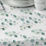 Junos Eucalyptus – Abwaschbare Tischdecke mit Aquarellblättern, Nahaufnahme