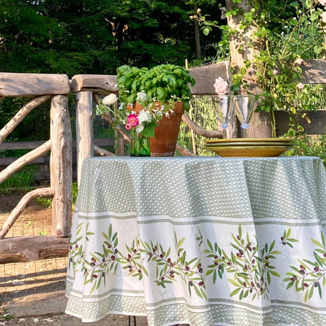Nyons Amande - Runde Provence-Tischdecke Ø 180