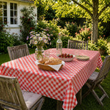 Picnic Red – Karierte Wachstuch Tischdecke mit Textiloptik, Gartenambiente