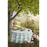 Ramatuelle Grün – Runde Provence-Tischdecke Ø 180, Ambienteaufnahme