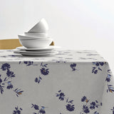 Silhouette Cloud Grey – Södahl abwaschbare Tischdecke aus 100% Baumwolle mit rutschfester Unterseite