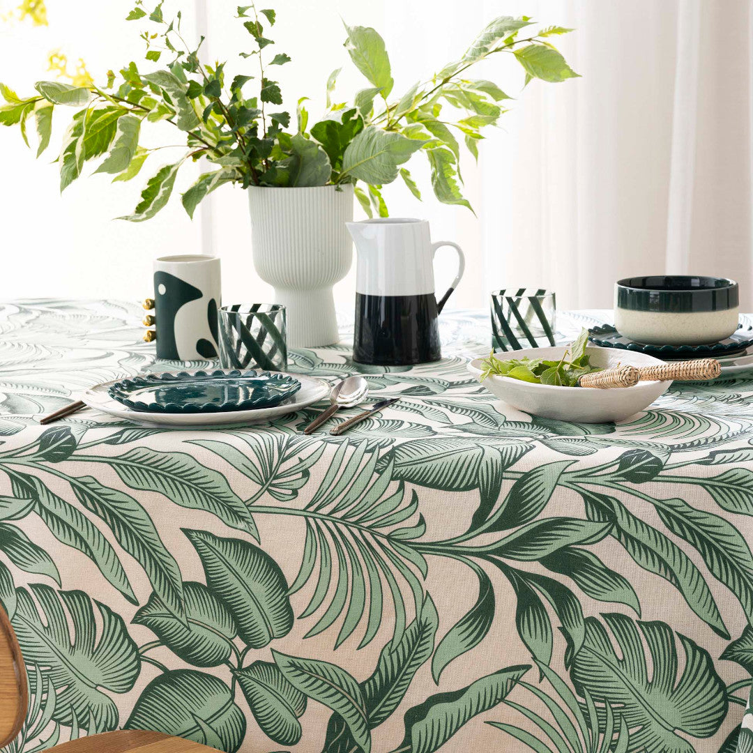 Stilys Sauge – Stofftischdecke in Leinenoptik mit botanischem Blättermuster – 140 x 240 cm, Nahaufnahme