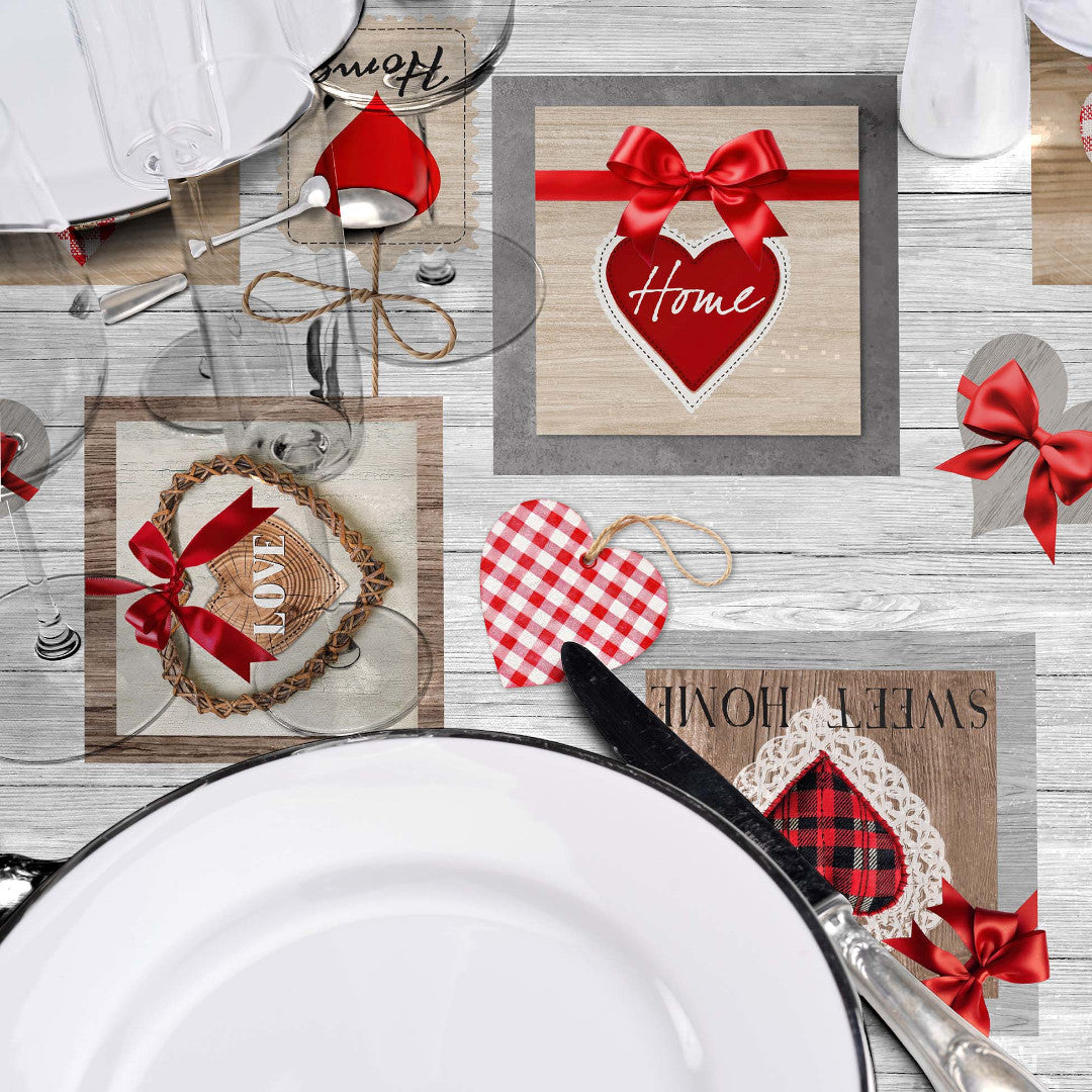 Sweet Love - Wachstuch Tischdecke mit Herzen, Karos und warmen Details, Nahaufnahme