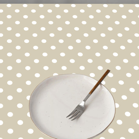Top Dots Beige - hellbeige Wachstuch Tischdecke mit weißen Punkten, Ambiente