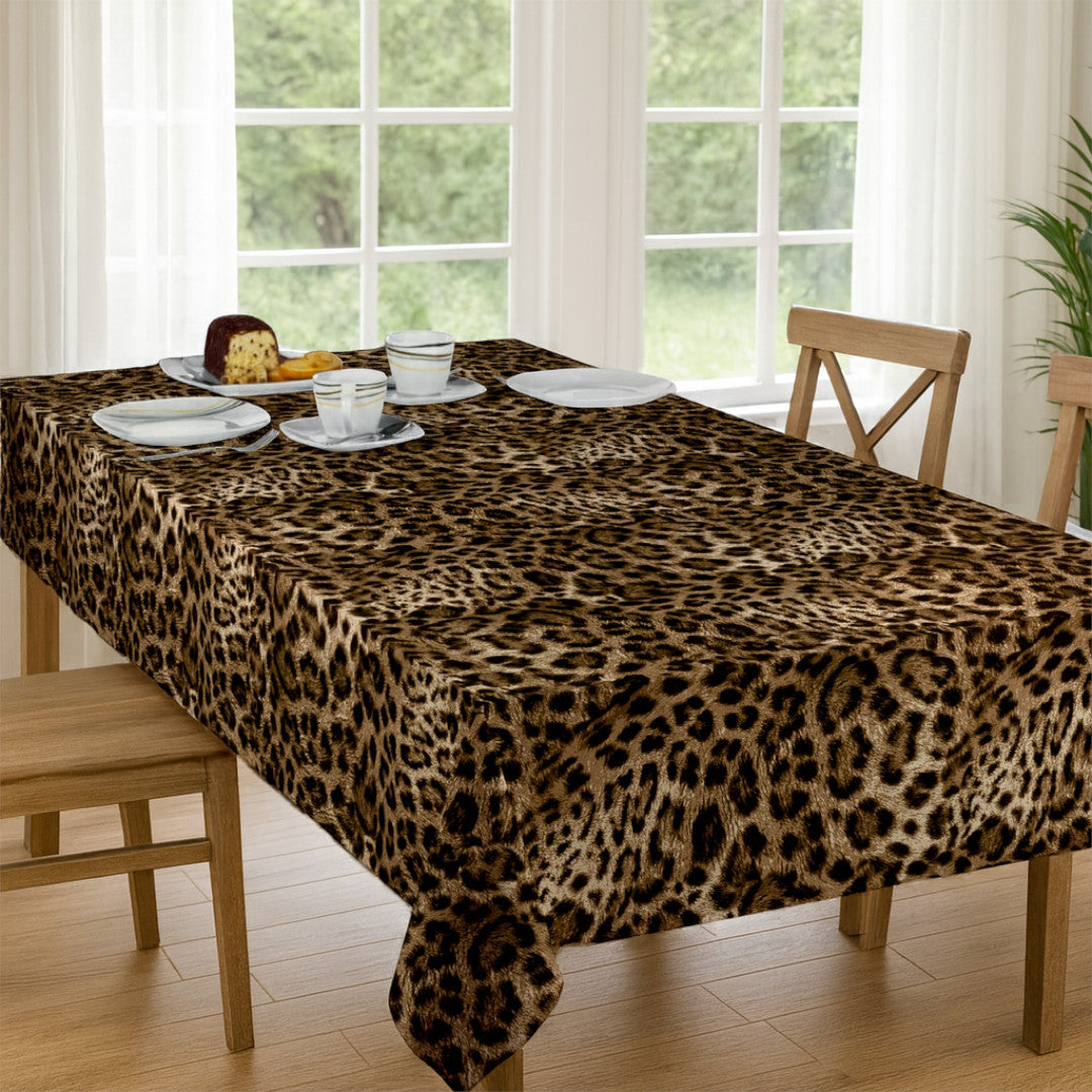 Wachstuch Tischdecke Leopard Luxe – exotische Tischdekoration mit Animalprint, Wohnzimmerambiente
