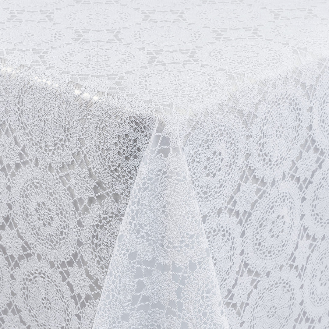 White Chantilly – weiße Wachstuch Tischdecke in Spitzenoptik mit klassischem Rosettenmuster