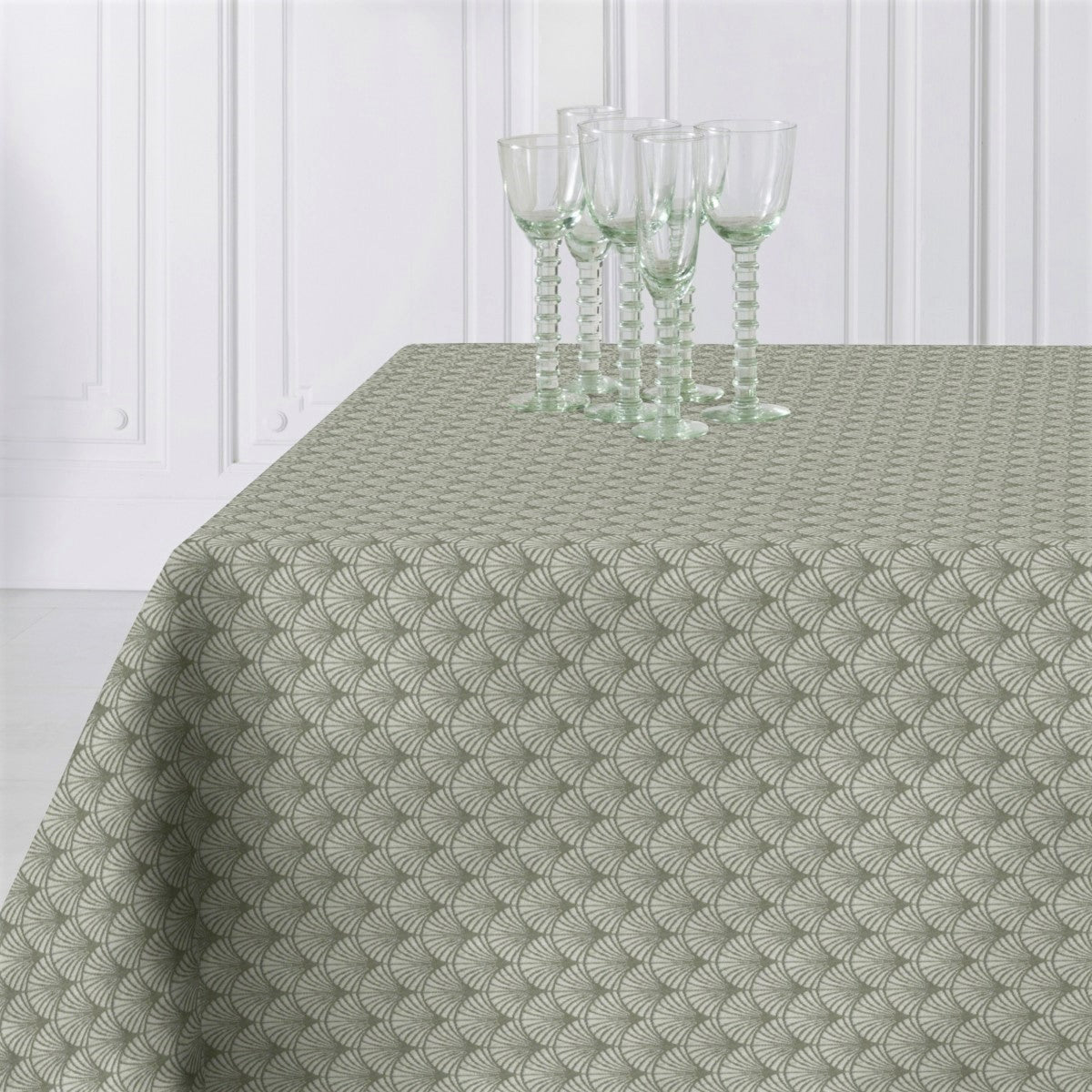 Amigoni Staubgrün - Jacquardgewebte abwaschbare Tischdecke, 180 cm breit