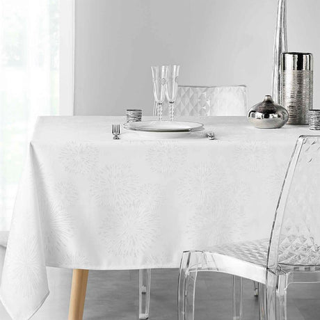 Artifice Weiß/Silber - jacquardgewebte Damasttischdecke mit Fleckschutz - 140 x 240 cm, Ambiente