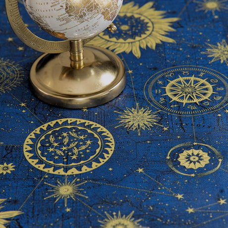 Astra Blau – Wachstuch Tischdecke mit Sternenhimmel in Gold