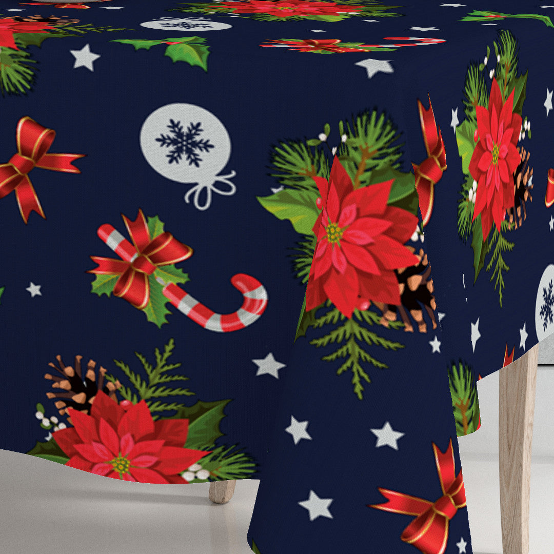Nahaufnahme einer Ecke der Wachstuch Tischdecke Blaues Winterfest mit Weihnachtsmotiven