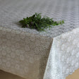 Wachstuch Tischdecke mit Spitze, weiß mit silberner Blume