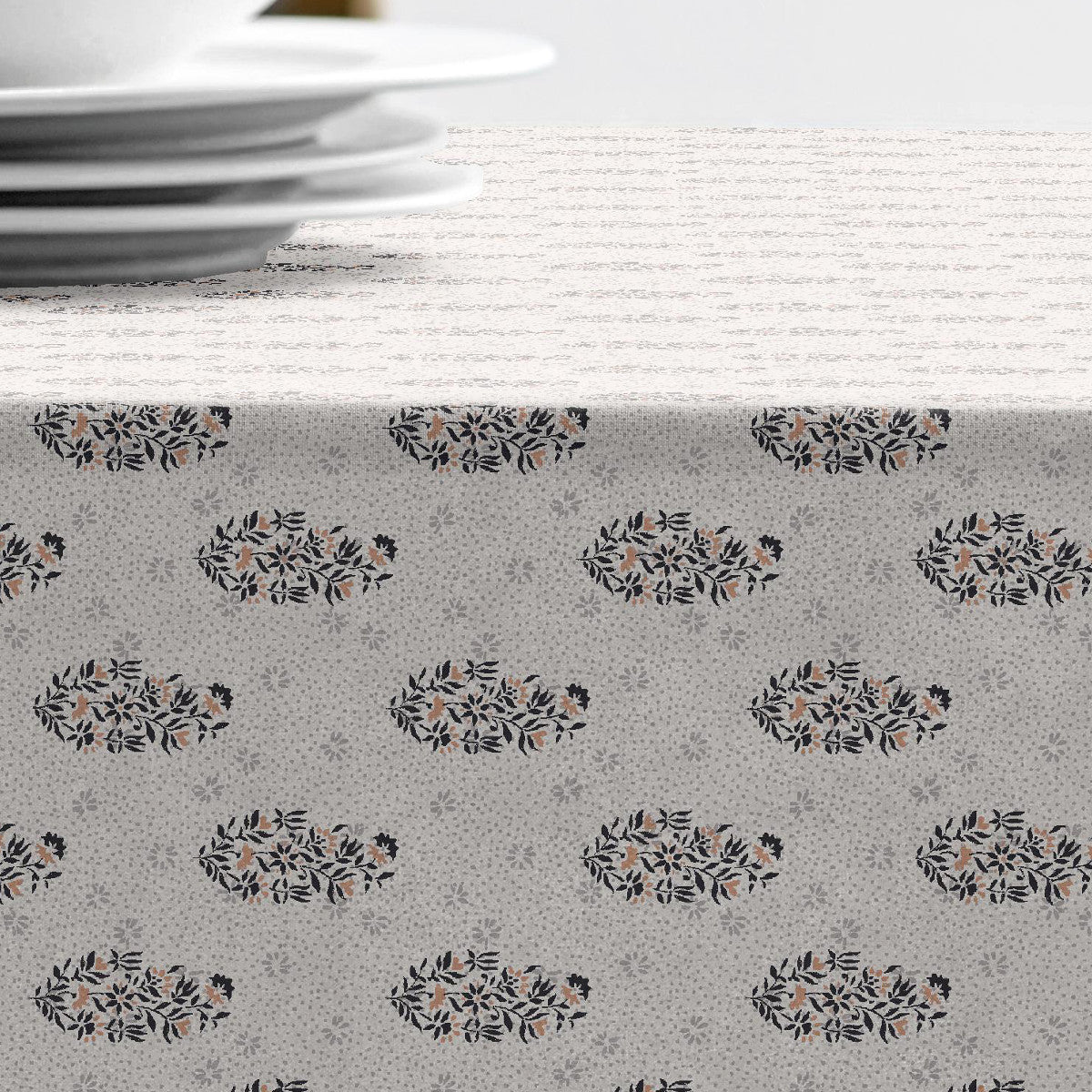 Södahl Boheme Grau – Abwaschbare Tischdecke aus 100% Baumwolle mit rutschfester Unterseite