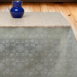 Clarity Square – Tischfolie transparent mit klassischem Muster