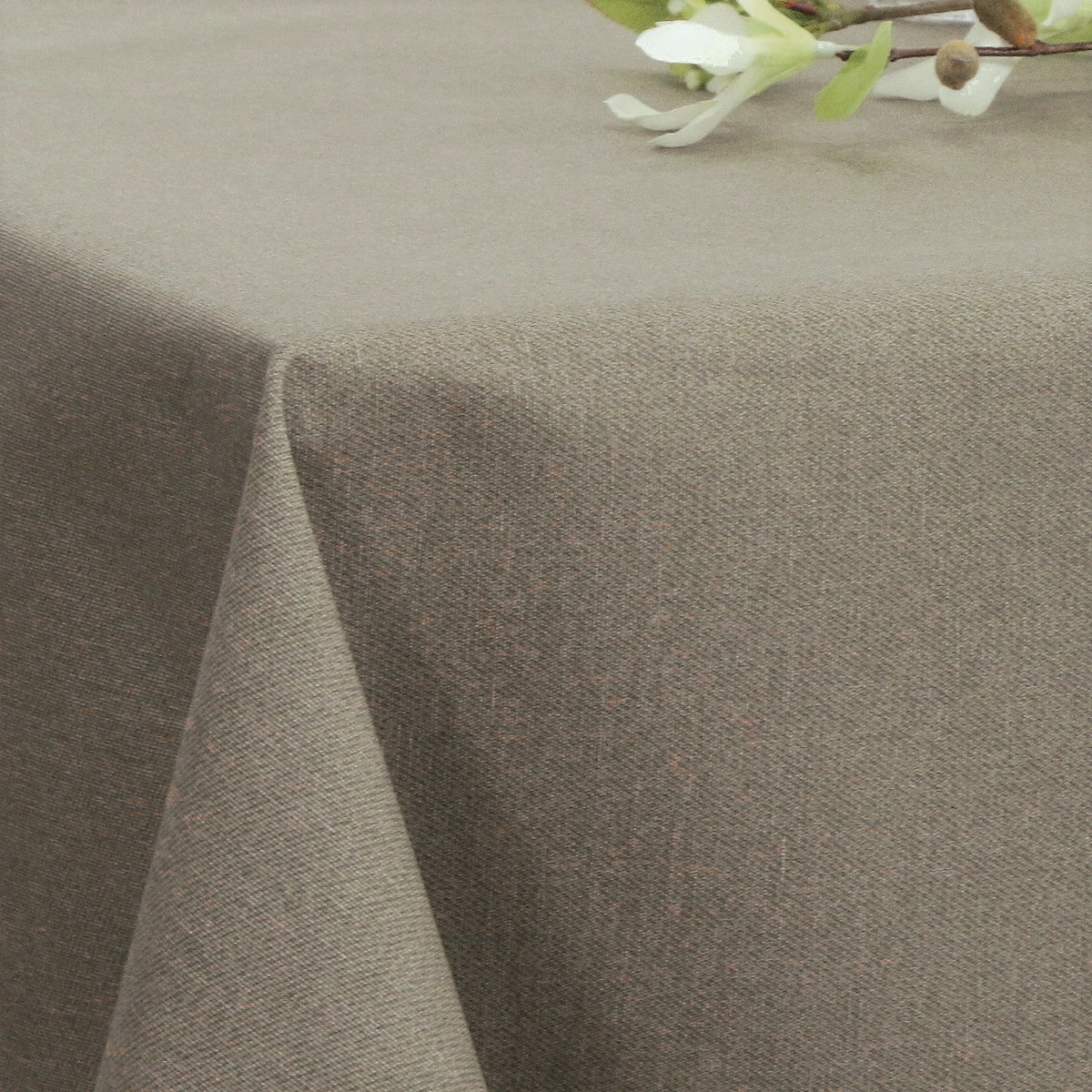 Einfarbige abwaschbare Tischdecke in hellem Taupe – rund mit elastischem Rand