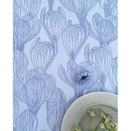 Flora Helikon Blau - Notes by Susanne Schjerning - Abwaschbare Tischdecke mit rutschfester Unterseite