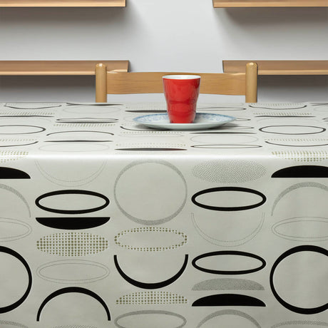 Grafisk Ro – Wachstuch Tischdecke mit grafischem Kreismuster