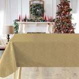 Guldskær – Einfarbige goldene Wachstuch Tischdecke für Weihnachten in Metallook als Ambienteaufnahme